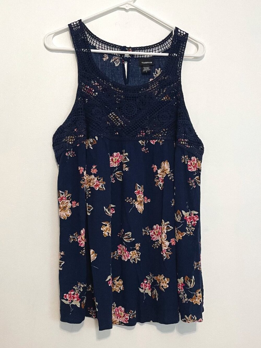 TORRID 2 Plus Size Floral Crochet Gauze Tank Navy Blue Pink Brown Boho Blouse 2X - Picture 2 of 16